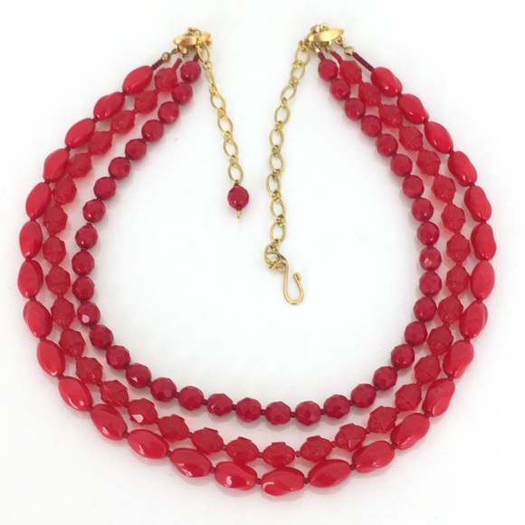 Vintage 3 Strand Red Glass Beaded Necklace Mid Century Estate Costume Jewelry - Picture 11 of 11